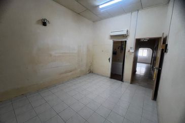 1 Sty Terrace , Taman Pandan Mawar , Lorong Pandan, Melaka 