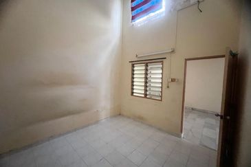 1 Sty Terrace , Taman Pandan Mawar , Lorong Pandan, Melaka 