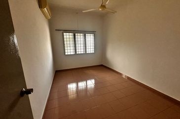 5 bedrooms@Freehold 2 Sty Terrace, Bukit Baru, Melaka