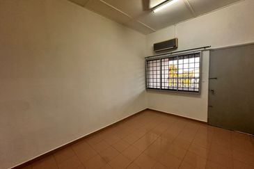 5 bedrooms@Freehold 2 Sty Terrace, Bukit Baru, Melaka