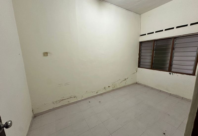 2 Sty Terrace , Taman Maju, Jasin@Melaka 