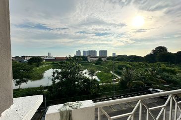 KENANGA (PARK VIEW COURT)