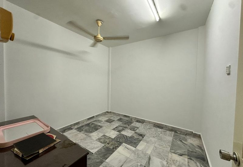 KENANGA (PARK VIEW COURT)