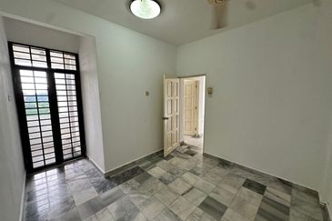 KENANGA (PARK VIEW COURT)