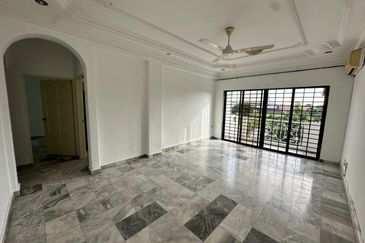 KENANGA (PARK VIEW COURT)