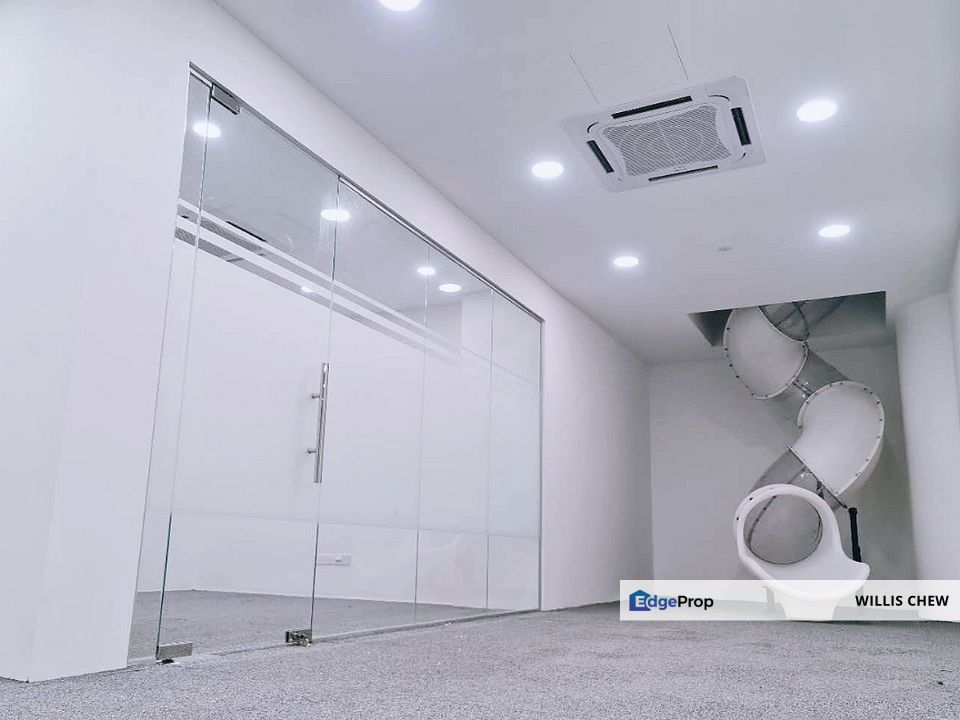 KL Gateway, Menara Suezcap Office for Rent, Kuala Lumpur, Pantai