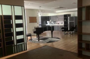 Menara HLX (formerly Menara HLA)