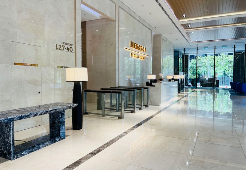 Plaza Conlay, Jalan Conlay