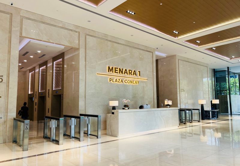 Plaza Conlay, Jalan Conlay