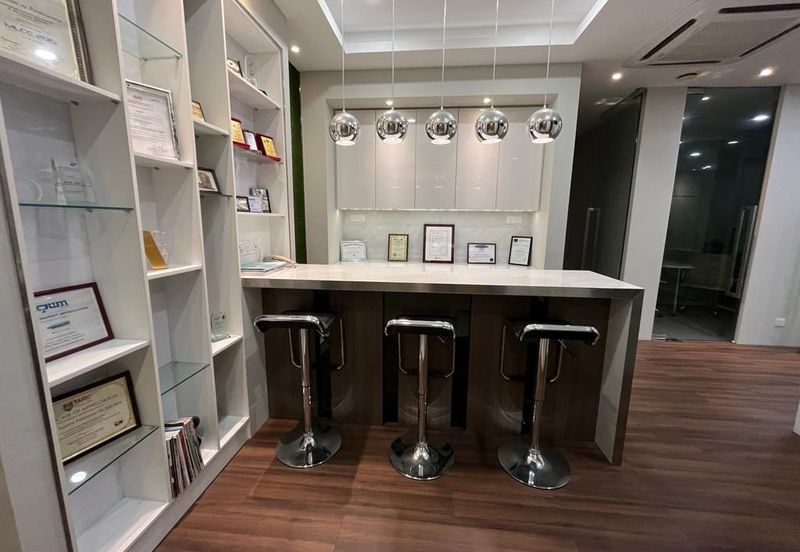 The Vertical Business Suites