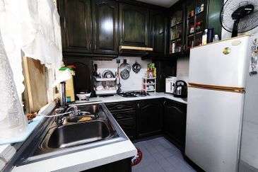 Tasik Heights Apartment