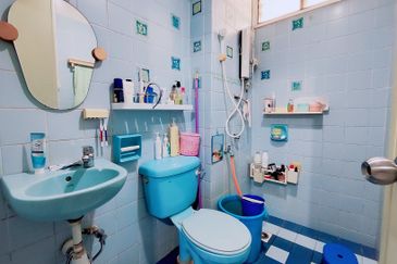 Tasik Heights Apartment