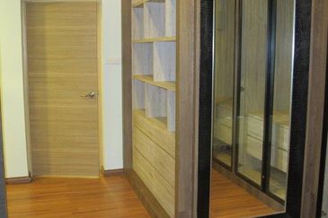 The Peak Vista (Likas)