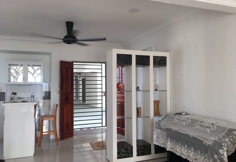 Puncak Gloxinia Condominium | Corner Unit | Papar