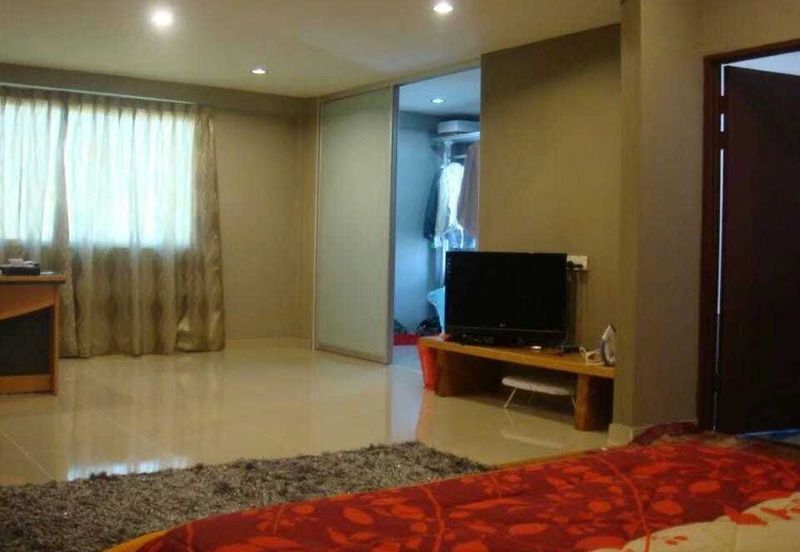 Taman Millenium Kingfisher