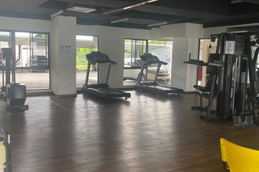 THE RIVERSIDE RESIDENCE