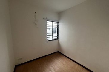 THE RIVERSIDE RESIDENCE