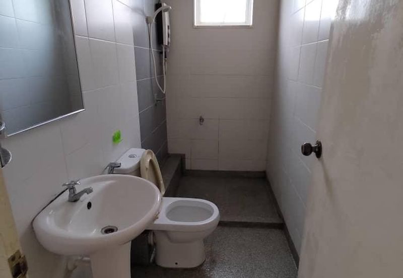 The Palm Condominium Kinarut