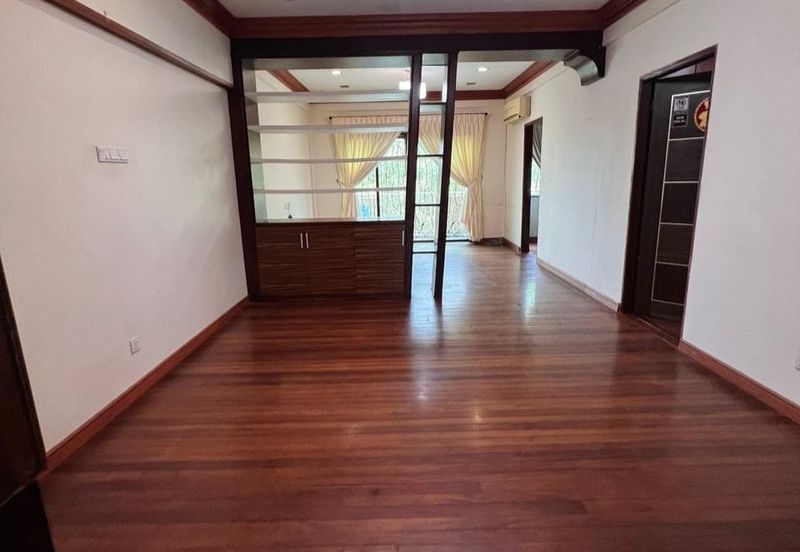 Sri Borneo Condo | Low Density | Iramanis 