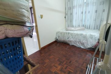 COUNTRY HEIGHT APARTMENT PH II