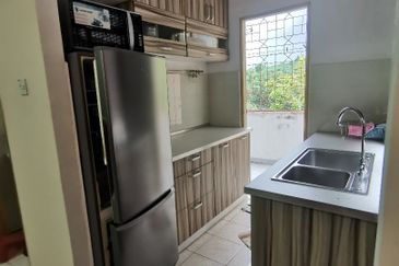 COUNTRY HEIGHT APARTMENT PH II