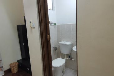 COUNTRY HEIGHT APARTMENT PH II