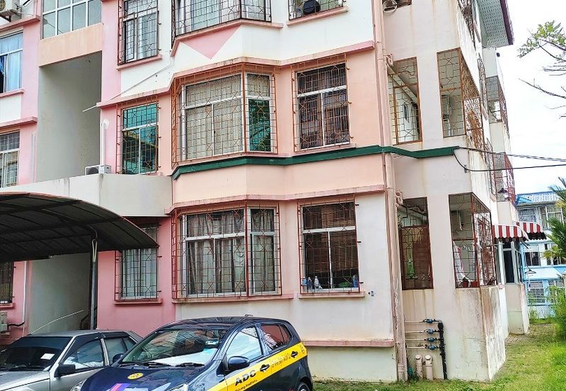 COUNTRY HEIGHT APARTMENT PH II