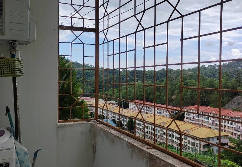 COUNTRY HEIGHT APARTMENT PH II