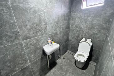 Pusat Perindustrian Tun Shen | Warehouse+Office | Jalan Tuaran By Pass, Kota Kinabalu 