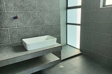 Jalan Seraya @ Likas