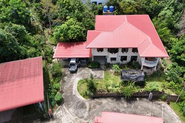Tamparoli Bungalow | 999yrs | 5R+4BR | Below Market Value | Tamparoli,Sabah