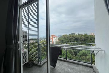 JADE RESIDENCE CONDOMINIUM