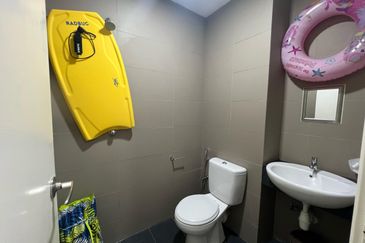 JADE RESIDENCE CONDOMINIUM