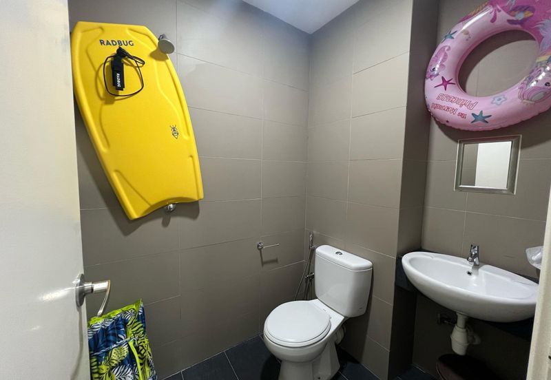 JADE RESIDENCE CONDOMINIUM