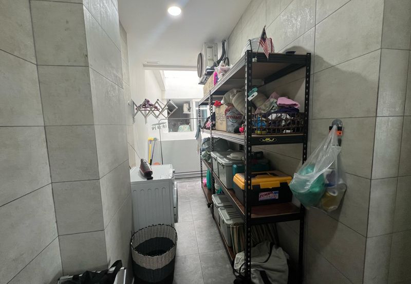 JADE RESIDENCE CONDOMINIUM