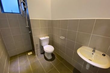 Kingfisher Putatan | Block B | Level 10 | Partially Furnished | Putatan