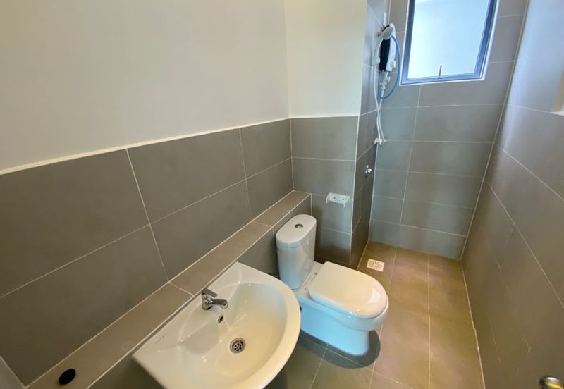 Kingfisher Putatan | Block B | Level 10 | Partially Furnished | Putatan