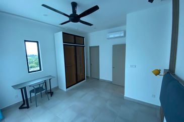 Kingfisher Putatan | Block B | Level 10 | Partially Furnished | Putatan