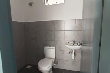 Acacia Apartment | Oc Obtained | Bare Unit | Ground Floor | Menggatal