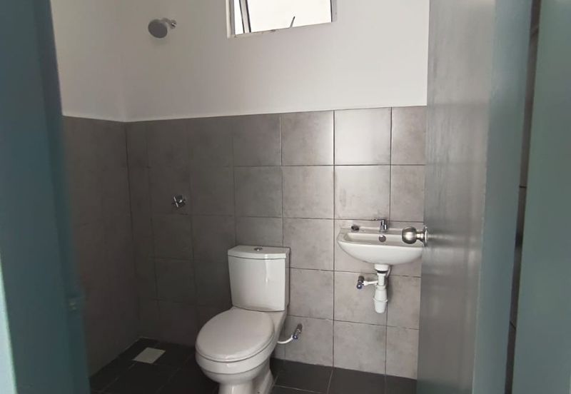 Acacia Apartment | Oc Obtained | Bare Unit | Ground Floor | Menggatal