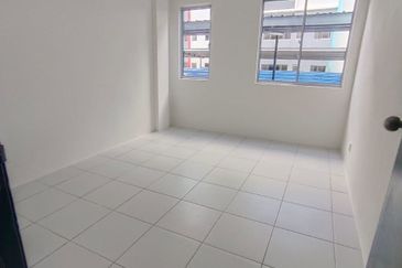 Acacia Apartment | Oc Obtained | Bare Unit | Ground Floor | Menggatal