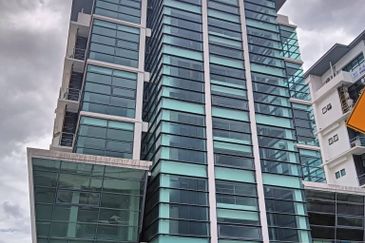 Donggongon Avenue | 6 Storey Office /Retail with Lift | Penampang | For Rent