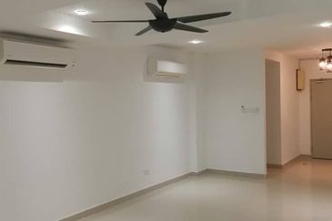  D' Golden Gate Condominium | Low Density | 1,314sqft | Low Level | Kobusak, Penampang 