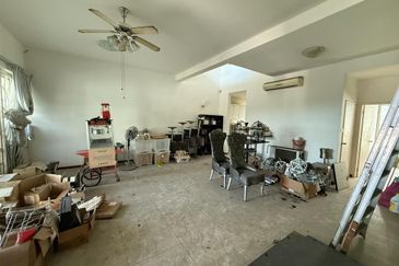 Taman Golden Hill Garden | Intermediate 2 Storey Terrace House | Kepayan 