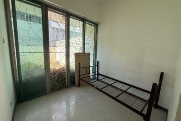 Taman Golden Hill Garden | Intermediate 2 Storey Terrace House | Kepayan 