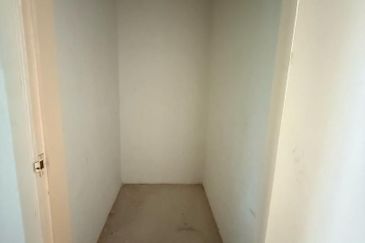 Taman Golden Hill Garden | Intermediate 2 Storey Terrace House | Kepayan 