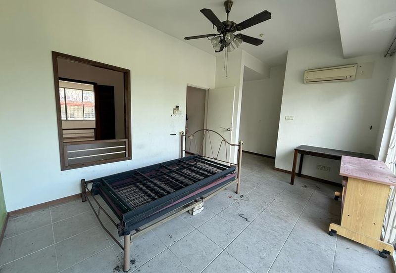 Taman Golden Hill Garden | Intermediate 2 Storey Terrace House | Kepayan 