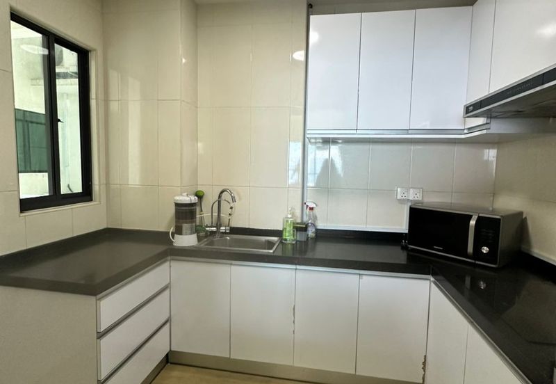 The Peak Vista (Likas)