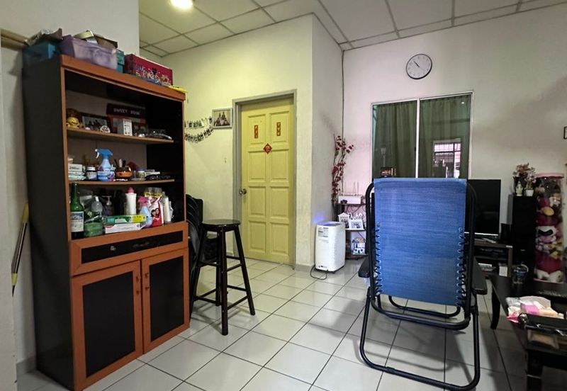 Taman Suria Shop Apartment