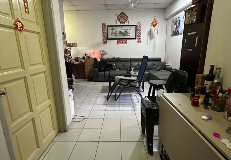 Taman Suria Shop Apartment